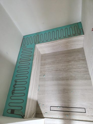 1000023835